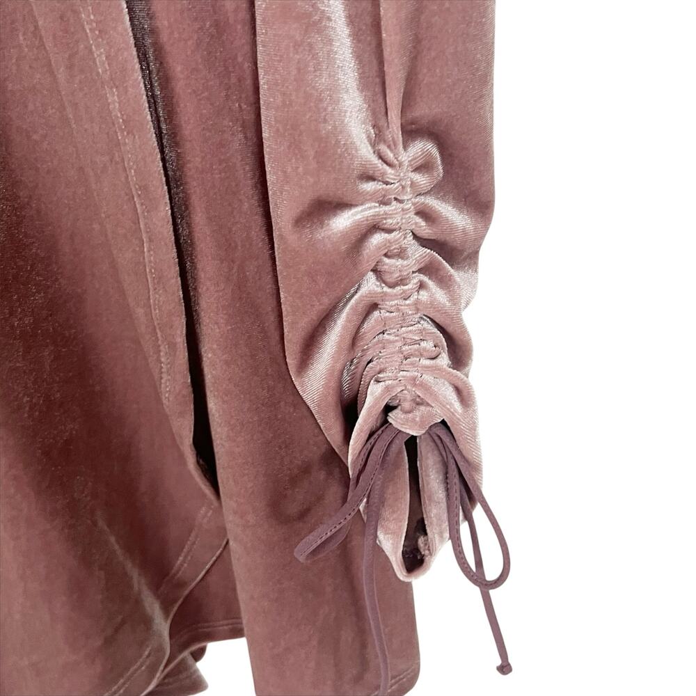 NWT Urban Outfitters Goldmine Velvet Surplice Romper in Mauve Pink Size XS - Picture 3 of 8